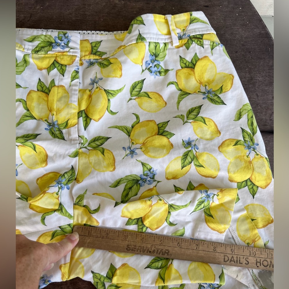 TALBOTS Perfect Shorts Lemon Blossom Sz 20W Bermuda Pockets Cotton Blend Stretch - Picture 6 of 15